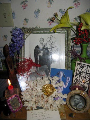 Franklin Abbott's shrine to Assoto Saint