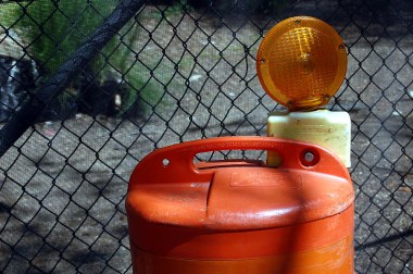 4-24 e orange friends