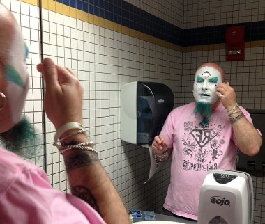 7-22 sister glo making up r