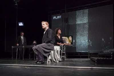 Hamlet_Wooster_Group_Czerniawski_8843