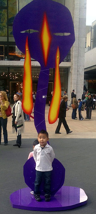 11-2 aaron curry sculpture with chinese boy