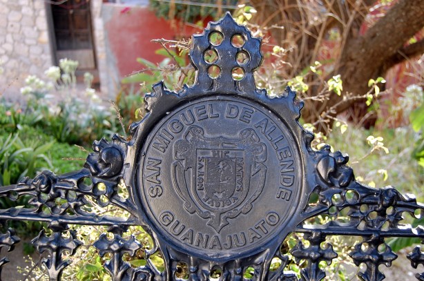 1-29 SMDA park bench