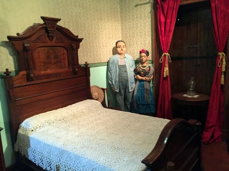 2-3 diego and frida marital bed