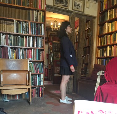 9-19 inside shakespeare and co