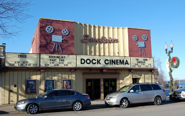 11-27 dock cinema excelsior