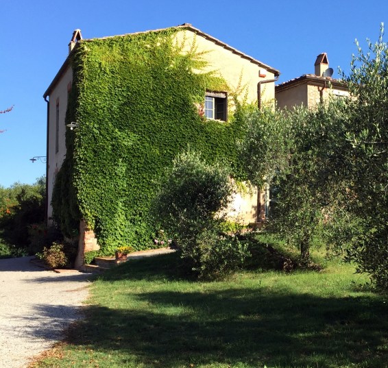 6-18 il tribbio exterior approach