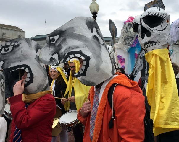 1-20-puppets-drummers